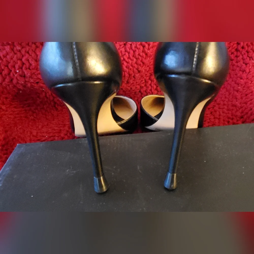 I.N.C. Kenjay d'Orsay Heels - Picture 4 of 8